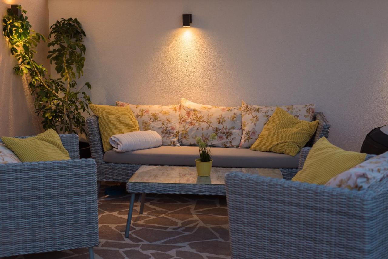 Apartmani Julija Водице Екстериор снимка