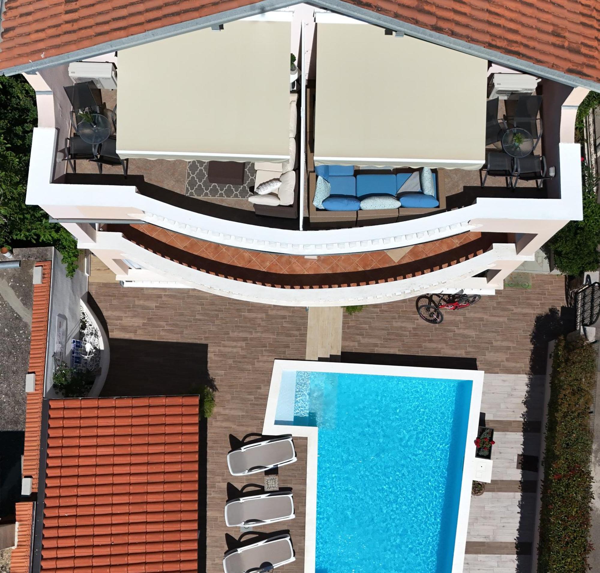 Apartmani Julija Водице Екстериор снимка