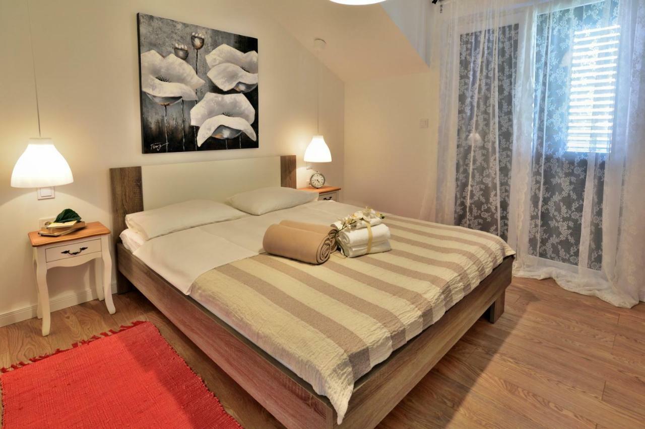 Apartmani Julija Водице Екстериор снимка